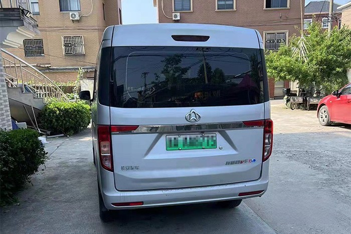 第一次買貨車就選擇了長安跨越,張阿斌選車的方式是信賴!