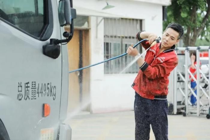 車主故事:回鄉(xiāng)創(chuàng)業(yè)有東風(fēng)輕型車助力,幸福生活so easy