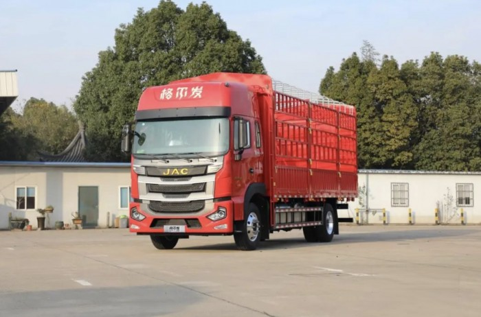 江淮格爾發4×2載貨車盛夏出擊，吃瓜群眾有福了！