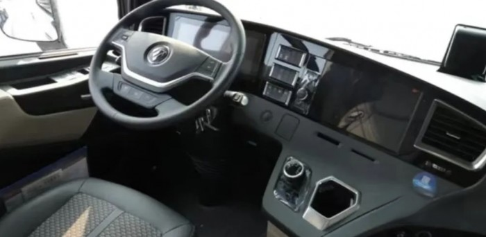 突圍奔富困局,歐曼燃氣重卡續寫劉師傅運輸人生!