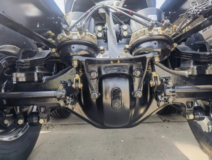 陜汽德龍X5000S:以黃金動力鏈的優(yōu)勢 為廣大卡友帶來降本增效的運輸價值