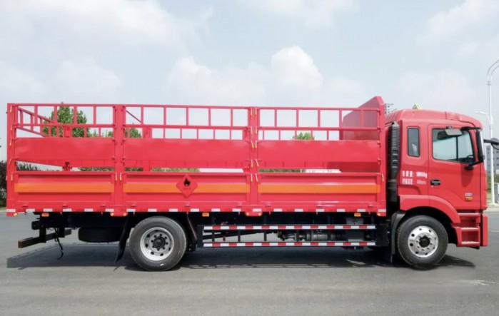 臨“?！辈粦郑駹柊l危險品運輸車助你化“險”為夷！