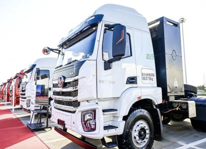 全力踐行低碳理念！上汽紅巖新能源奔赴全國低碳日活動(dòng)