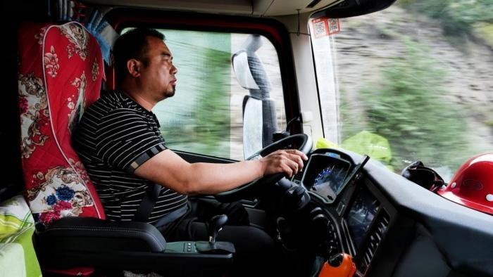 單趟多賺600元,中國重汽豪沃MAX助西北漢子實現賺錢夢!