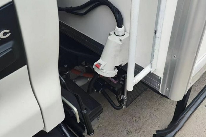 夏天太熱運輸怎么辦，混動1號駿鈴聚寶盆給你冷鏈冷藏答案