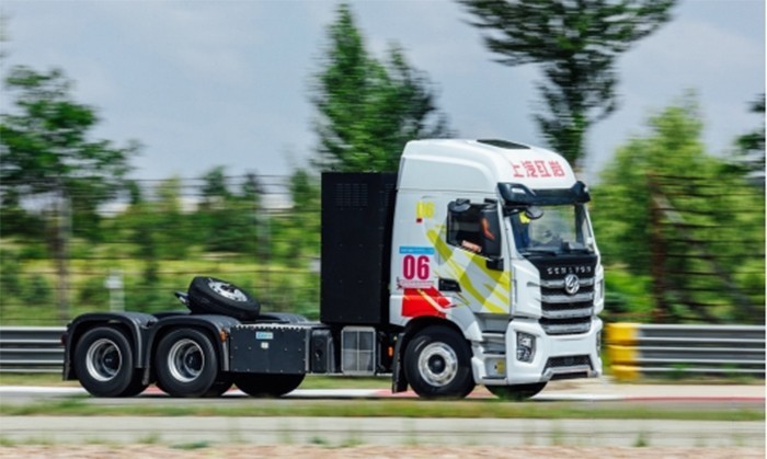 “氫”裝上陣！“冠軍車型”紅巖杰獅氫燃料電池重卡實(shí)力出擊