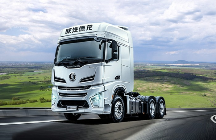 陜汽德龍X6000一身“掙”能量,征戰物流運輸!