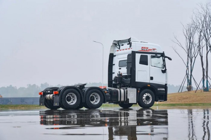 不等雙十一!三一重卡新朱宏現車拼團搶購,5人成團立享萬元禮包