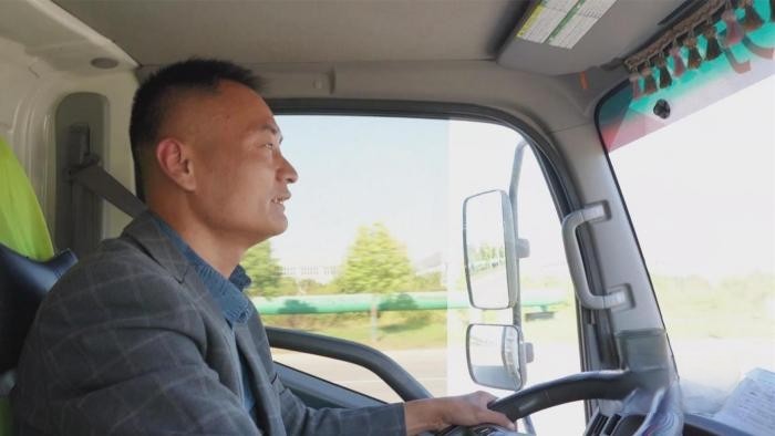 是老板更是老大哥，他用47臺江淮1卡帥鈴和兄弟們一起創造幸福