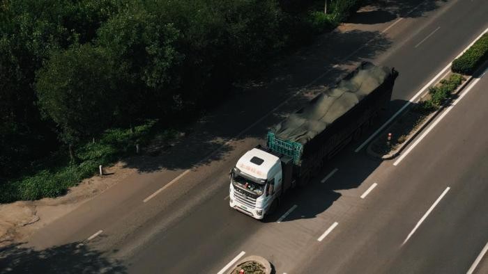 助力唐山用戶綠色轉(zhuǎn)型發(fā)展 上汽紅巖新能源重卡正式批量交付