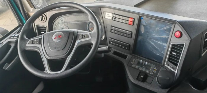 同為牽引車,你選“跑的遠”還是“拉的多”?