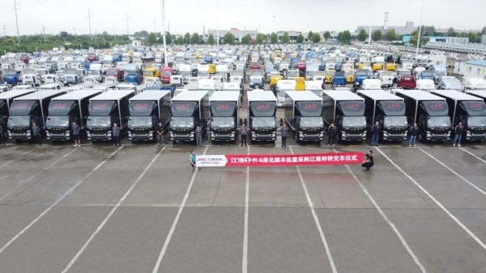 輕卡行業(yè)第一大單!江淮1卡獨家中標(biāo)順豐速運2300輛訂單