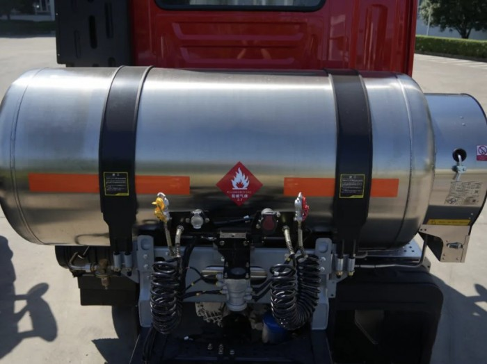 強(qiáng)勁動(dòng)力,上汽紅巖天然氣重卡帶你高效運(yùn)營(yíng)!