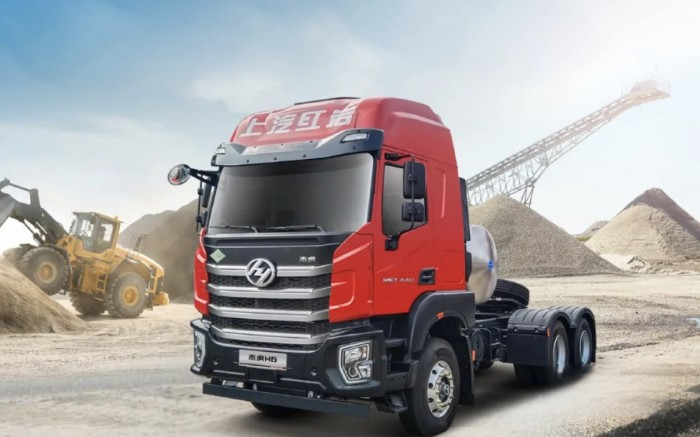 強(qiáng)勁動(dòng)力,上汽紅巖天然氣重卡帶你高效運(yùn)營(yíng)!