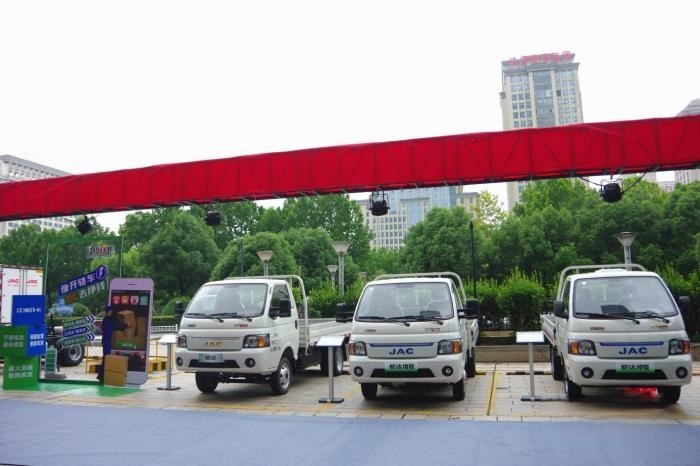 又一混動(dòng)技術(shù)路線新品落地 江淮1卡愷達(dá)增程式新品引關(guān)注！