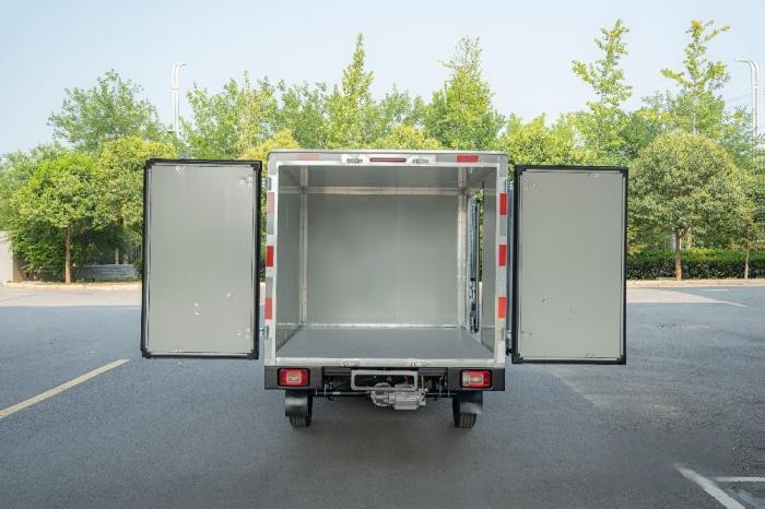 又有新能源微卡要上市，創新機甲風！