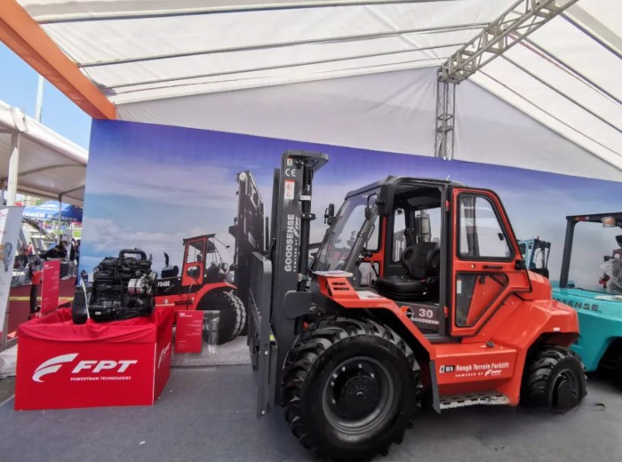 世界展示中國“智造”風采 菲亞特動力科技攜手吉鑫祥亮相廣交會