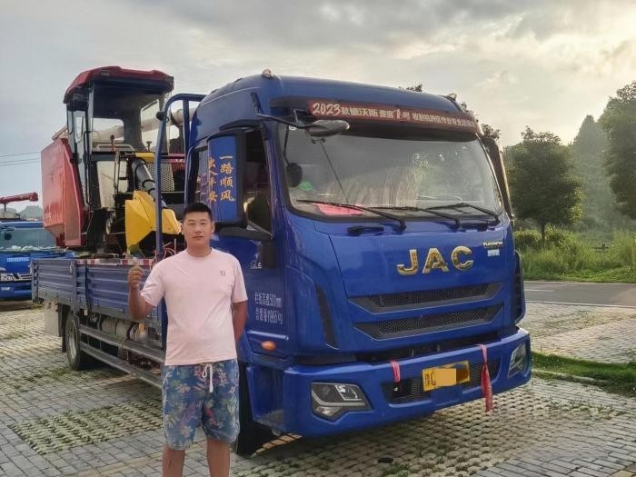 助農(nóng)!駐馬店江淮1卡村:德沃斯麥客1號(hào)是致富搭檔、更是效率擔(dān)當(dāng)