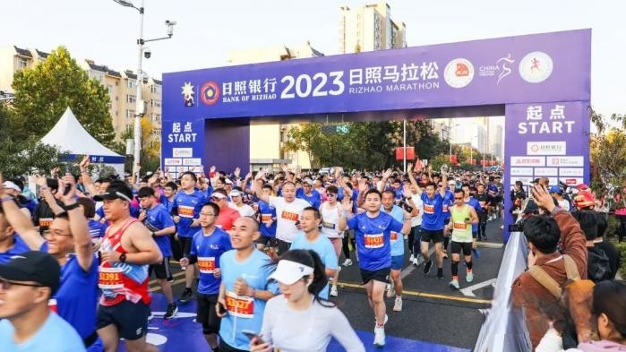 賽事官方唯一指定用車 飛碟汽車與跑友們共赴“日馬”之約!